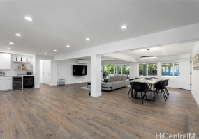 243 Portlock Road,Honolulu,Hawaii,96825,5 ベッドルーム ベッドルーム,4 バスルームバスルーム,一戸建て,Portlock,18217095