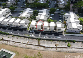 578 Hahaione Street,Honolulu,Hawaii,96825,4 ベッドルーム ベッドルーム,2 バスルームバスルーム,コンド / タウンハウス,Hahaione,1,18217414