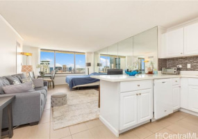 430 Lewers Street,Honolulu,Hawaii,96815,1 Bedroom Bedrooms,1 BathroomBathrooms,Condo/Townhouse,Lewers,30,18217415