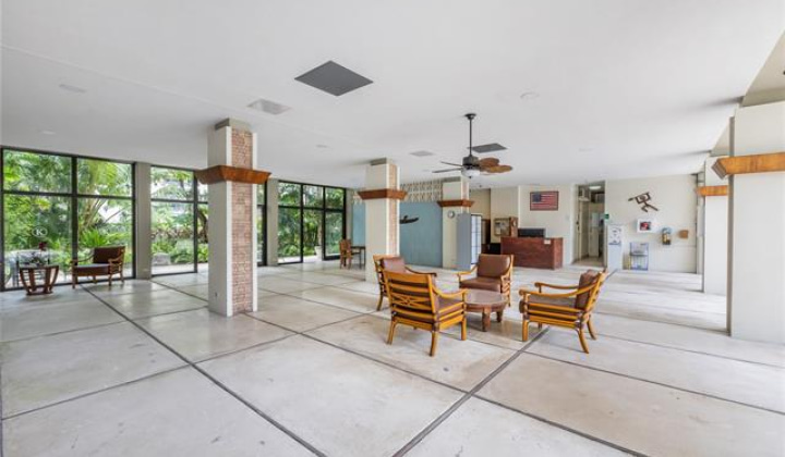425 Ena Road,Honolulu,Hawaii,96815,1 Bedroom Bedrooms,1 BathroomBathrooms,Condo/Townhouse,Ena,12,18217536