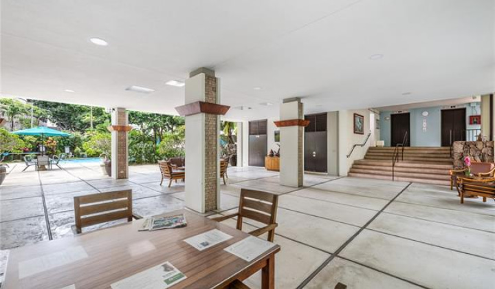 425 Ena Road,Honolulu,Hawaii,96815,1 Bedroom Bedrooms,1 BathroomBathrooms,Condo/Townhouse,Ena,12,18217536