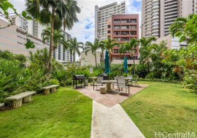 425 Ena Road,Honolulu,Hawaii,96815,1 Bedroom Bedrooms,1 BathroomBathrooms,Condo/Townhouse,Ena,12,18217536