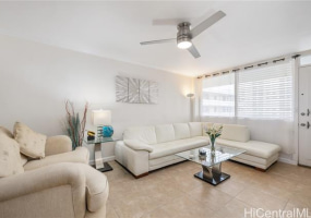 425 Ena Road,Honolulu,Hawaii,96815,1 Bedroom Bedrooms,1 BathroomBathrooms,Condo/Townhouse,Ena,12,18217536