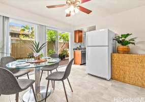 6211 Kawaihae Place,Honolulu,Hawaii,96825,3 ベッドルーム ベッドルーム,2 バスルームバスルーム,コンド / タウンハウス,Kawaihae,1,18682868