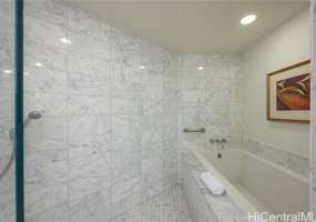 223 Saratoga Road,Honolulu,Hawaii,96815,2 Bedrooms Bedrooms,3 BathroomsBathrooms,Condo/Townhouse,Saratoga,28,18218957
