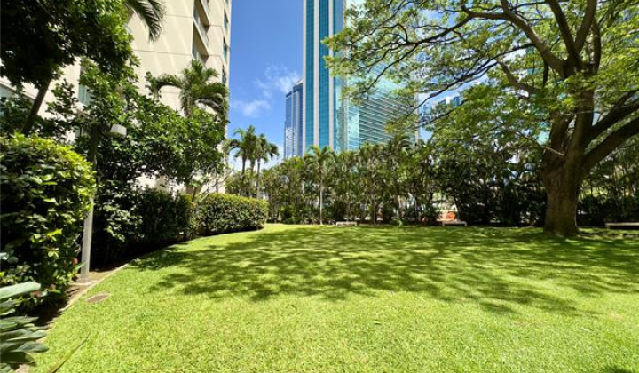 1133 Waimanu Street,Honolulu,Hawaii,96814,2 ベッドルーム ベッドルーム,1 バスルームバスルーム,コンド / タウンハウス,Waimanu,22,18684158
