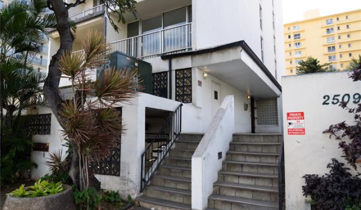 2509 Ala Wai Boulevard,Honolulu,Hawaii,96815,1 ベッドルーム ベッドルーム,2 バスルームバスルーム,コンド / タウンハウス,Ala Wai,2,19388248