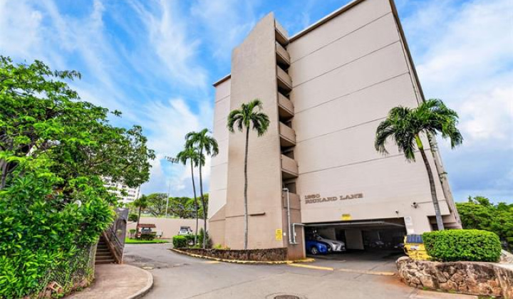 1260 Richard Lane,Honolulu,Hawaii,96819,2 ベッドルーム ベッドルーム,1 バスルームバスルーム,コンド / タウンハウス,Richard,6,19388413