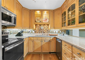 1717 Ala Wai Boulevard,Honolulu,Hawaii,96815,2 Bedrooms Bedrooms,2 BathroomsBathrooms,Condo/Townhouse,Ala Wai,26,18219457