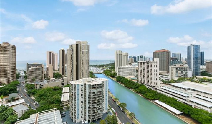 1717 Ala Wai Boulevard,Honolulu,Hawaii,96815,2 Bedrooms Bedrooms,2 BathroomsBathrooms,Condo/Townhouse,Ala Wai,26,18219457