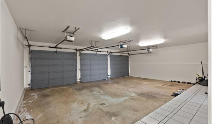 1025 Hanohano Way,Honolulu,Hawaii,96825,5 ベッドルーム ベッドルーム,4 バスルームバスルーム,一戸建て,Hanohano,19388665