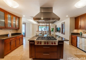 7096 Kalanianaole Highway,Honolulu,Hawaii,96825,6 ベッドルーム ベッドルーム,4 バスルームバスルーム,一戸建て,Kalanianaole,18220046
