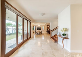 7096 Kalanianaole Highway,Honolulu,Hawaii,96825,6 ベッドルーム ベッドルーム,4 バスルームバスルーム,一戸建て,Kalanianaole,18220046