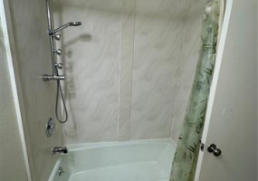 125D Maunalua Avenue,Honolulu,Hawaii,96821,3 ベッドルーム ベッドルーム,2 バスルームバスルーム,コンド / タウンハウス,Maunalua,3,18220048