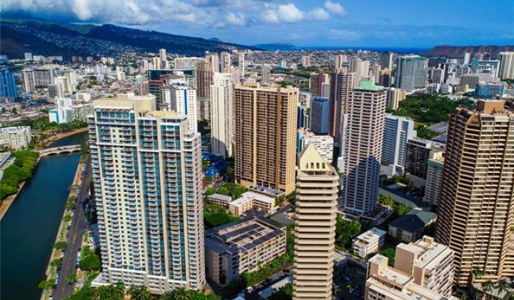 411 Hobron Lane,Honolulu,Hawaii,96815,1 ベッドルーム ベッドルーム,1 バスルームバスルーム,コンド / タウンハウス,Hobron,15,19389146