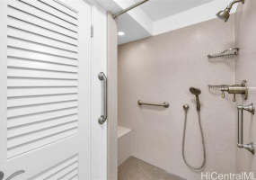 2724 Kahoaloha Lane,Honolulu,Hawaii,96826,2 ベッドルーム ベッドルーム,2 バスルームバスルーム,コンド / タウンハウス,Kahoaloha,10,18221101