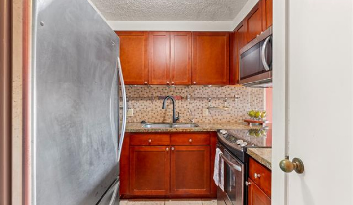 3138 Waialae Avenue,Honolulu,Hawaii,96816,2 Bedrooms Bedrooms,2 BathroomsBathrooms,Condo/Townhouse,Waialae,8,19389596