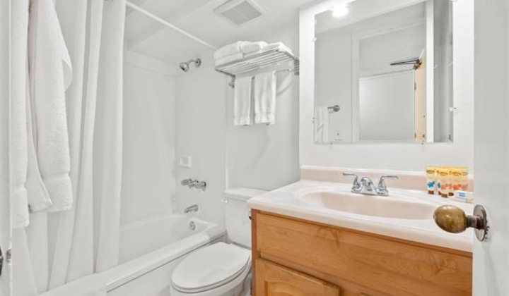 445 Seaside Avenue,Honolulu,Hawaii,96815,1 バスルームバスルーム,コンド / タウンハウス,Seaside,28,18686268
