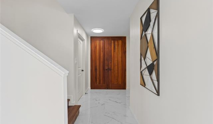555 University Avenue,Honolulu,Hawaii,96826,3 Bedrooms Bedrooms,3 BathroomsBathrooms,Condo/Townhouse,University,38,19389753