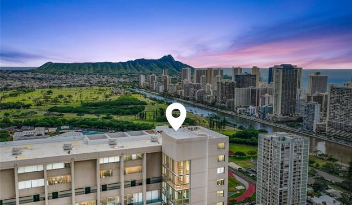 555 University Avenue,Honolulu,Hawaii,96826,3 Bedrooms Bedrooms,3 BathroomsBathrooms,Condo/Townhouse,University,38,19389753