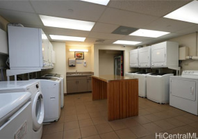 440 Olohana Street,Honolulu,Hawaii,96815,1 バスルームバスルーム,コンド / タウンハウス,Olohana,18,18222083