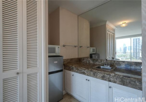440 Olohana Street,Honolulu,Hawaii,96815,1 バスルームバスルーム,コンド / タウンハウス,Olohana,18,18222083