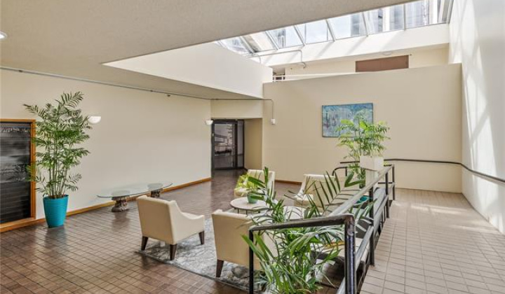 1088 Bishop Street,Honolulu,Hawaii,96813,1 ベッドルーム ベッドルーム,1 バスルームバスルーム,コンド / タウンハウス,Bishop,21,19390174