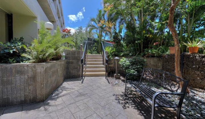 2916 Date Street,Honolulu,Hawaii,96816,2 Bedrooms Bedrooms,2 BathroomsBathrooms,Condo/Townhouse,Date,6,18222703