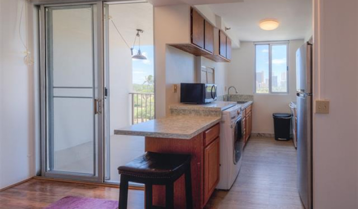2916 Date Street,Honolulu,Hawaii,96816,2 Bedrooms Bedrooms,2 BathroomsBathrooms,Condo/Townhouse,Date,6,18222703
