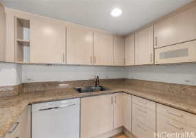 1314 Kalakaua Avenue,Honolulu,Hawaii,96826,2 Bedrooms Bedrooms,2 BathroomsBathrooms,Condo/Townhouse,Kalakaua,5,18222895
