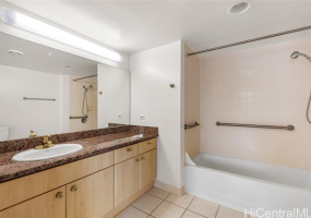 1314 Kalakaua Avenue,Honolulu,Hawaii,96826,2 Bedrooms Bedrooms,2 BathroomsBathrooms,Condo/Townhouse,Kalakaua,5,18222895