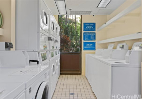 300 Wai Nani Way,Honolulu,Hawaii,96815,1 バスルームバスルーム,コンド / タウンハウス,Wai Nani,8,18223244
