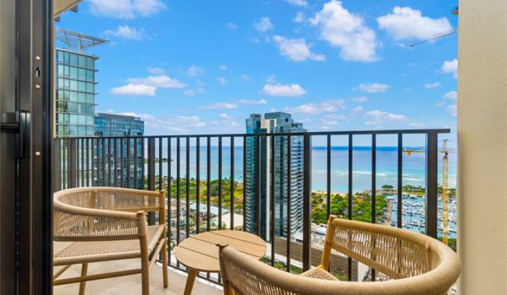 987 Queen Street,Honolulu,Hawaii,96814,1 Bedroom Bedrooms,1 BathroomBathrooms,Condo/Townhouse,Queen,35,18223416