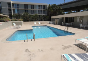 2845 Waialae Avenue,Honolulu,Hawaii,96826,2 ベッドルーム ベッドルーム,1 バスルームバスルーム,コンド / タウンハウス,Waialae,3,18223999