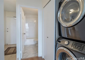 3045 Ala Napuaa Place,Honolulu,Hawaii,96818,2 Bedrooms Bedrooms,2 BathroomsBathrooms,Condo/Townhouse,Ala Napuaa,18,18224067