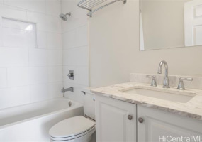 3045 Ala Napuaa Place,Honolulu,Hawaii,96818,2 Bedrooms Bedrooms,2 BathroomsBathrooms,Condo/Townhouse,Ala Napuaa,18,18224067