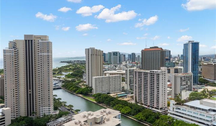 400 Hobron Lane,Honolulu,Hawaii,96815,1 ベッドルーム ベッドルーム,1 バスルームバスルーム,コンド / タウンハウス,Hobron,32,18688320