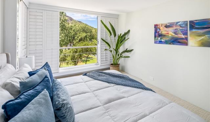 2979 Kalakaua Avenue,Honolulu,Hawaii,96815,2 Bedrooms Bedrooms,2 BathroomsBathrooms,Condo/Townhouse,Kalakaua,4,18224614