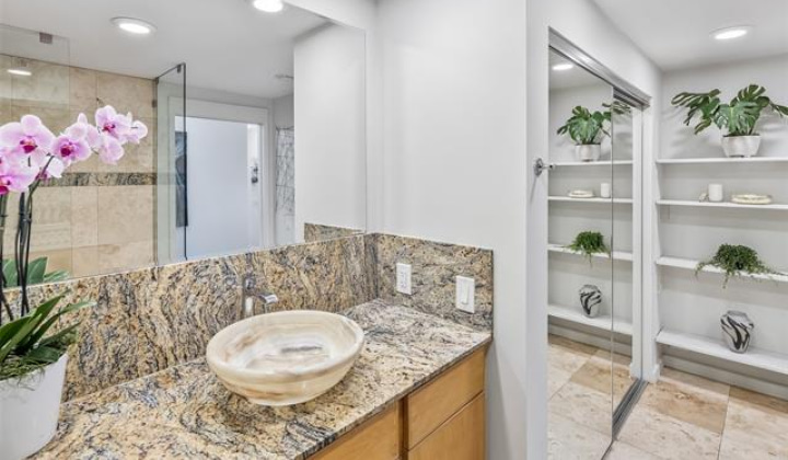 2979 Kalakaua Avenue,Honolulu,Hawaii,96815,2 Bedrooms Bedrooms,2 BathroomsBathrooms,Condo/Townhouse,Kalakaua,4,18224614