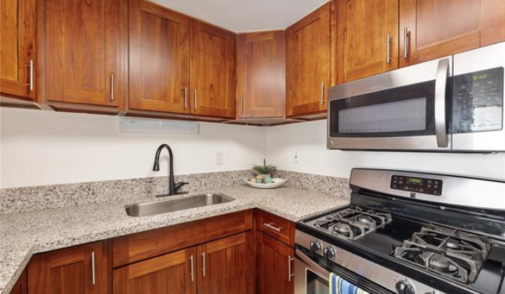 475 Atkinson Drive,Honolulu,Hawaii,96814,1 BathroomBathrooms,Condo/Townhouse,Atkinson,7,18225085