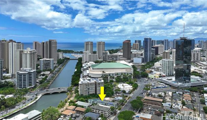1867 Kapiolani Boulevard,Honolulu,Hawaii,96826,5 ベッドルーム ベッドルーム,3 バスルームバスルーム,一戸建て,Kapiolani,18225774