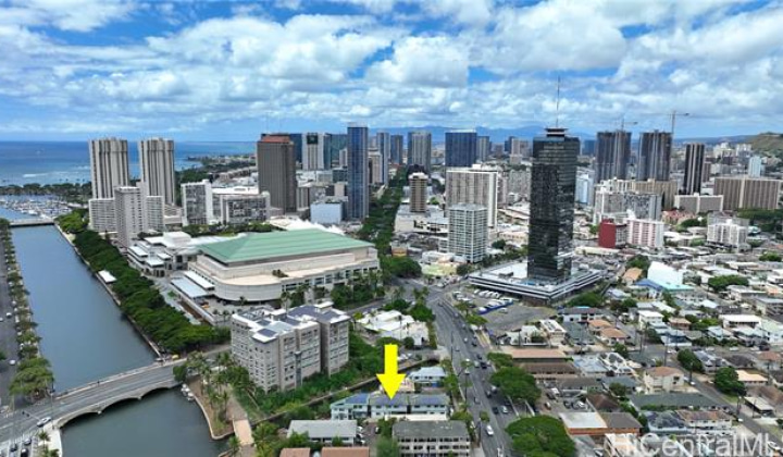 1867 Kapiolani Boulevard,Honolulu,Hawaii,96826,5 ベッドルーム ベッドルーム,3 バスルームバスルーム,一戸建て,Kapiolani,18225774