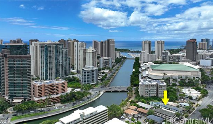 1867 Kapiolani Boulevard,Honolulu,Hawaii,96826,5 ベッドルーム ベッドルーム,3 バスルームバスルーム,一戸建て,Kapiolani,18225774