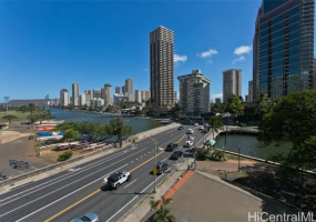 620 Mccully Street,Honolulu,Hawaii,96826,2 ベッドルーム ベッドルーム,1 バスルームバスルーム,コンド / タウンハウス,Mccully,5,18226226