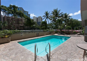 620 Mccully Street,Honolulu,Hawaii,96826,2 ベッドルーム ベッドルーム,1 バスルームバスルーム,コンド / タウンハウス,Mccully,5,18226226
