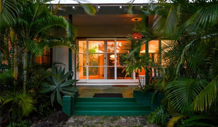 380 Portlock Road,Honolulu,Hawaii,96825,3 ベッドルーム ベッドルーム,4 バスルームバスルーム,一戸建て,Portlock,19393138