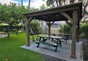 555 大学 Avenue,Honolulu,Hawaii,96826,1 ベッドルーム ベッドルーム,1 バスルームバスルーム,コンド / タウンハウス,University,25,18226905