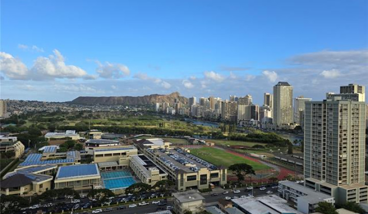 555 大学 Avenue,Honolulu,Hawaii,96826,1 ベッドルーム ベッドルーム,1 バスルームバスルーム,コンド / タウンハウス,University,25,18226905