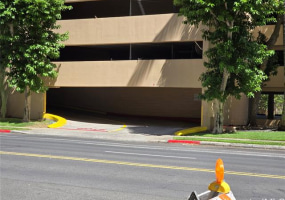 555 大学 Avenue,Honolulu,Hawaii,96826,1 ベッドルーム ベッドルーム,1 バスルームバスルーム,コンド / タウンハウス,University,25,18226905