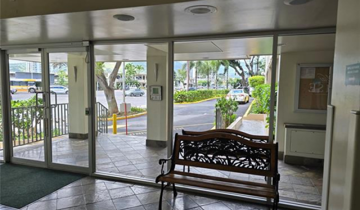 555 大学 Avenue,Honolulu,Hawaii,96826,1 ベッドルーム ベッドルーム,1 バスルームバスルーム,コンド / タウンハウス,University,25,18226905